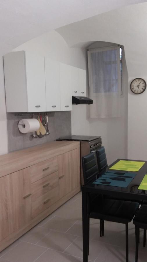 Max In Center Parking Privato Nel Prezzo Apartment Sanremo Luaran gambar